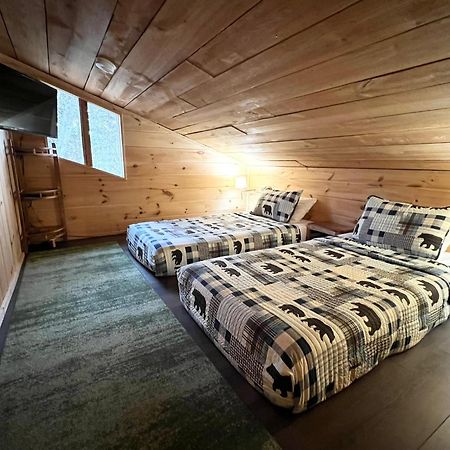 Firefly Fields 2-Acres With Guest House, Game Room, Mountain & River Views Sevierville Esterno foto