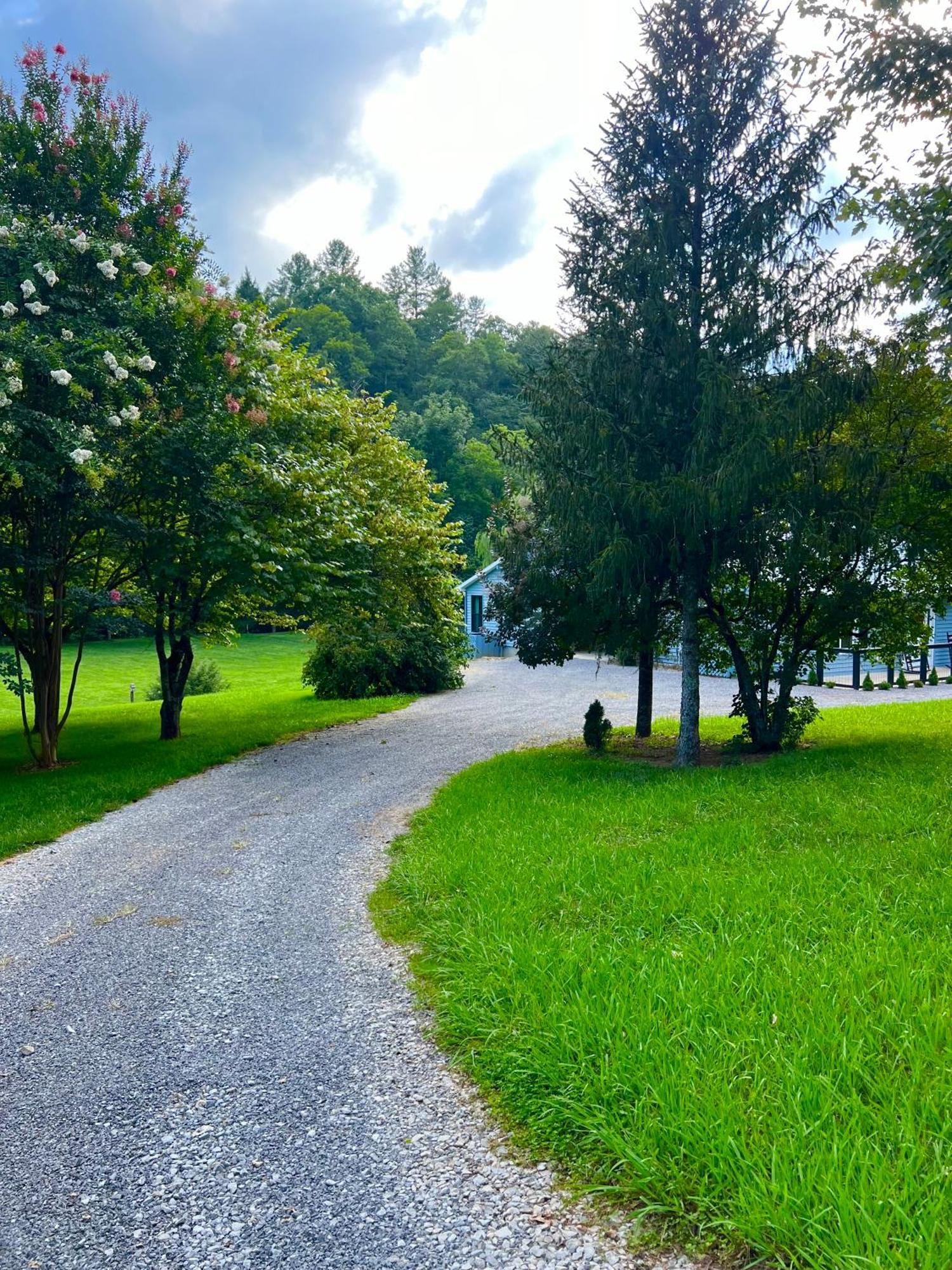 Firefly Fields 2-Acres With Guest House, Game Room, Mountain & River Views Sevierville Esterno foto