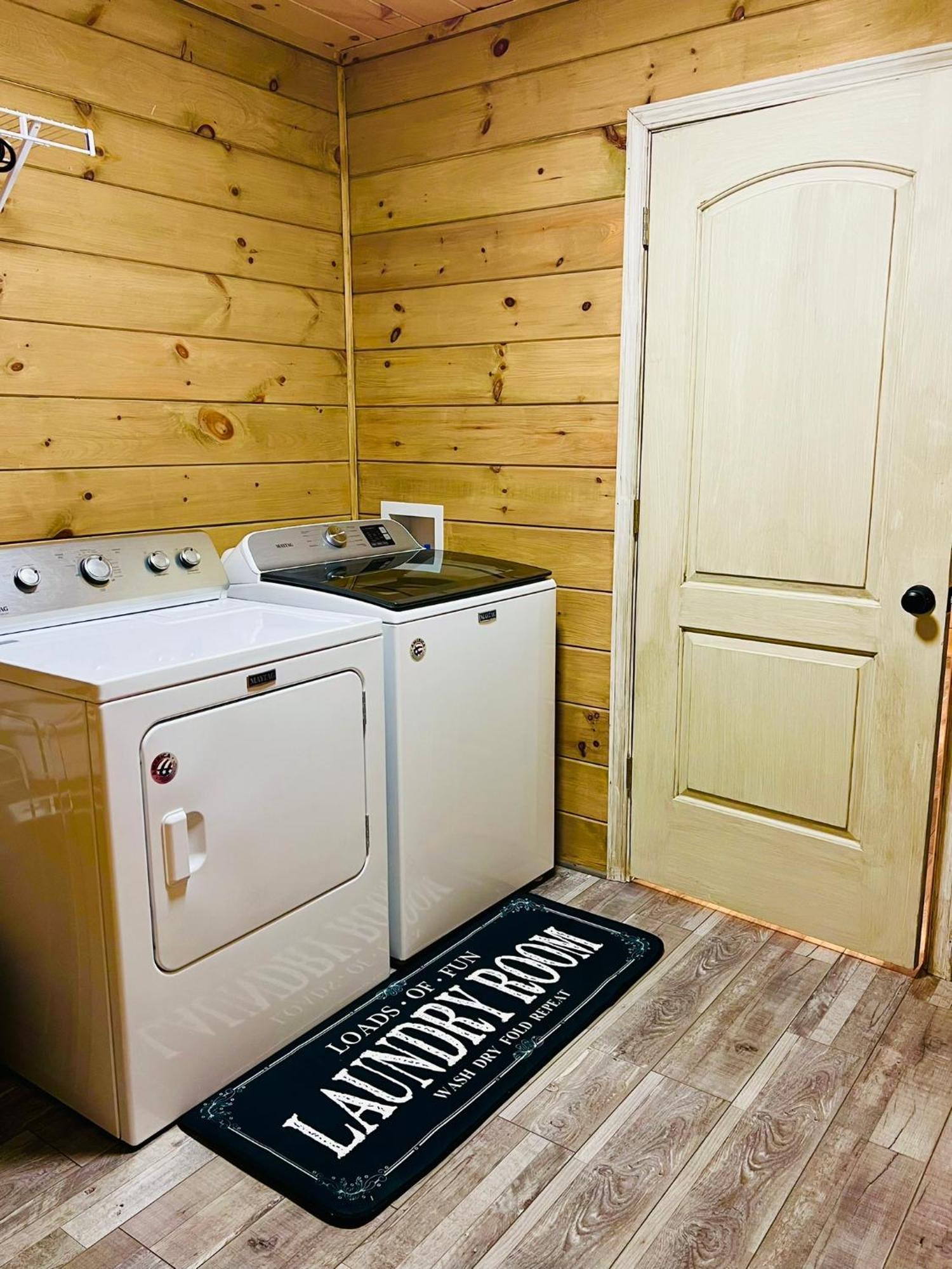 Firefly Fields 2-Acres With Guest House, Game Room, Mountain & River Views Sevierville Esterno foto
