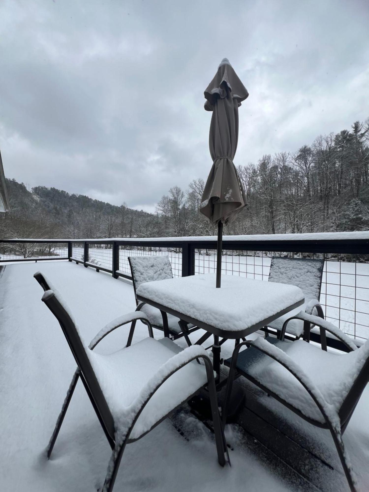 Firefly Fields 2-Acres With Guest House, Game Room, Mountain & River Views Sevierville Esterno foto